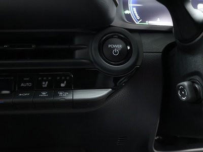 2025 Toyota CROWN ESTATE — миниатюра 17