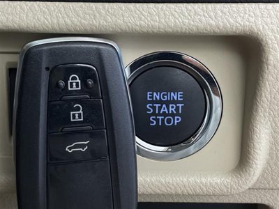 TOYOTA LAND CRUISER PRADO - 9