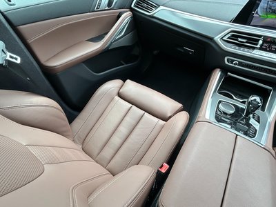 2021 BMW X6 — миниатюра 36