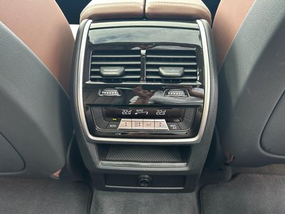 2021 BMW X6 — миниатюра 35