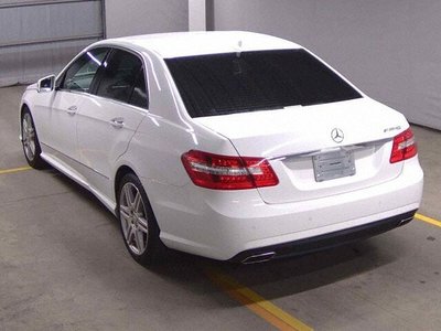 MERCEDES-BENZ E-CLASS - 2