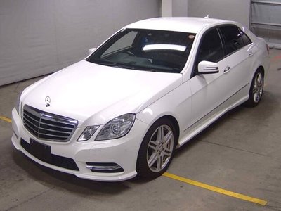 MERCEDES-BENZ E-CLASS - 4
