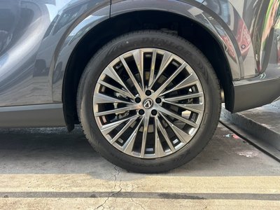2025 Lexus RX — миниатюра 47