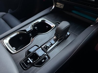 2025 Lexus RX — миниатюра 34