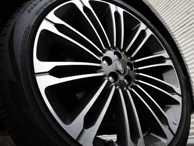 صورة 9 لـ 2023 LAND Rover RANGE ROVER VELAR
