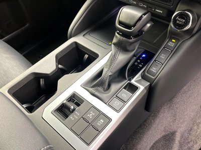 2024 Toyota LAND CRUISER 250 — миниатюра 40