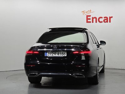 صورة 4 لـ 2021 Mercedes-BENZ E-CLASS
