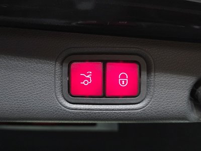 2021 Mercedes-BENZ E-CLASS 缩略图 19