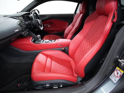 صورة مصغرة 33 لـ 2021 AUDI R8