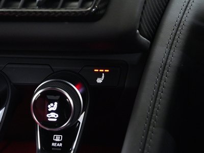 صورة مصغرة 39 لـ 2021 AUDI R8