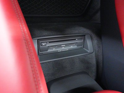 صورة مصغرة 35 لـ 2021 AUDI R8