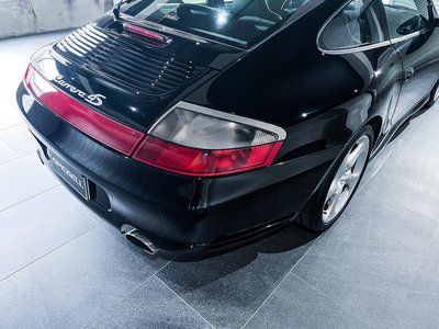 PORSCHE 911 - 6