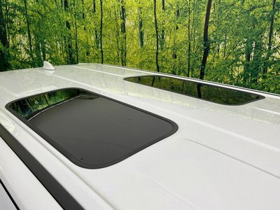 TOYOTA VELLFIRE - 3