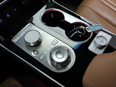 صورة مصغرة 12 لـ 2023 Genesis GV80