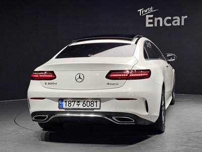 MERCEDES-BENZ E-CLASS - 3