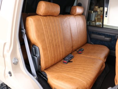 TOYOTA LAND CRUISER PRADO - 10