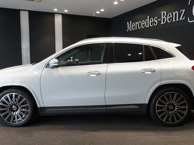 MERCEDES-BENZ GLA - 3