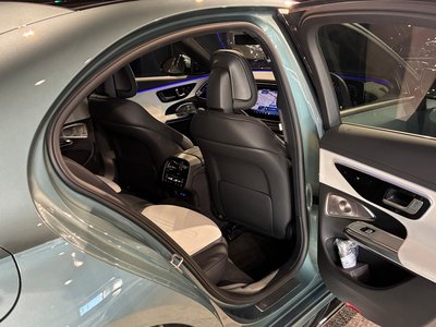 2025 Mercedes-BENZ E-CLASS AMG — миниатюра 21
