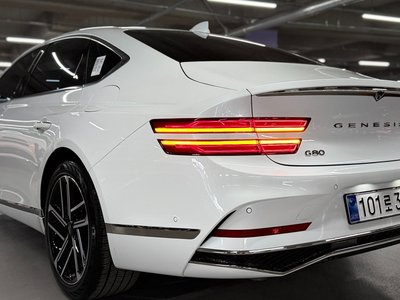 GENESIS G80 (RG3) - 7