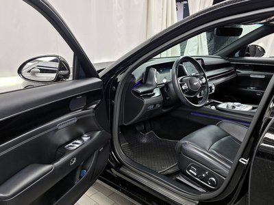 صورة 10 لـ 2022 Genesis G90 (RS4)