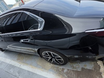 2025 BMW 7 SERIES photo 6