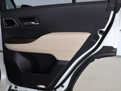 2023 Toyota LAND CRUISER 300 — миниатюра 50