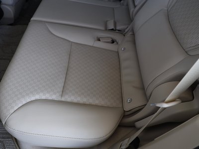 2023 Toyota LAND CRUISER 300 — миниатюра 47