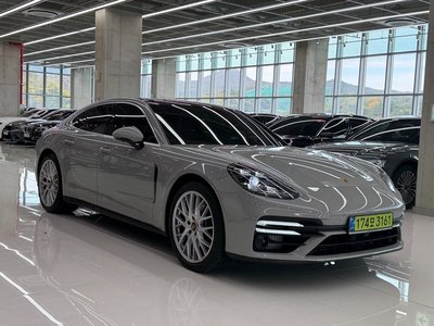 PORSCHE PANAMERA - 2