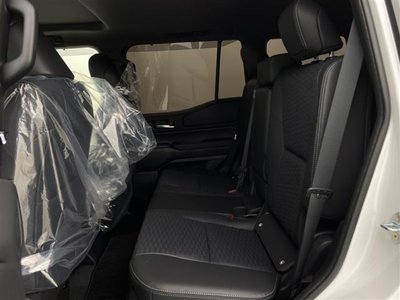 TOYOTA LAND CRUISER 250 - 8