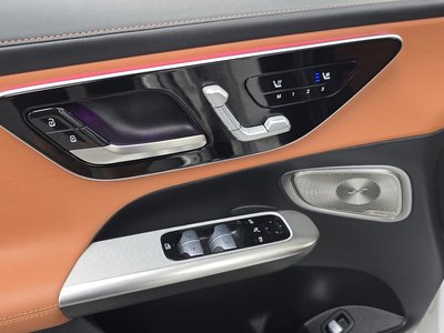2024 Mercedes-BENZ GLC — миниатюра 25