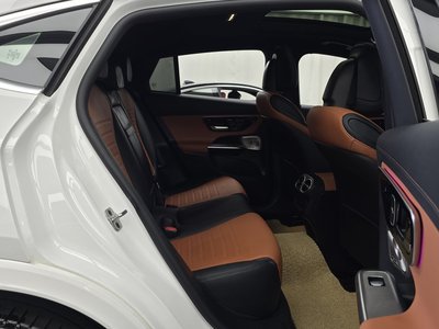 2024 Mercedes-BENZ GLC — миниатюра 17