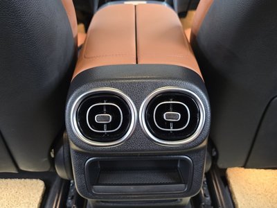 2024 Mercedes-BENZ GLC — миниатюра 31