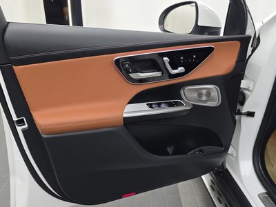 2024 Mercedes-BENZ GLC — миниатюра 14