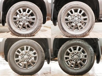 TOYOTA LAND CRUISER 250 - 5