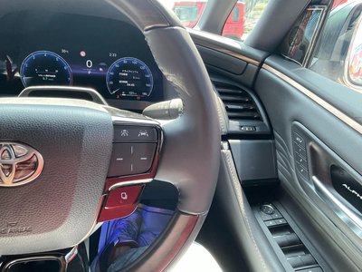 2025 Toyota ALPHARD — миниатюра 18