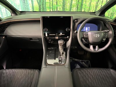 2025 Toyota ALPHARD 照片 2