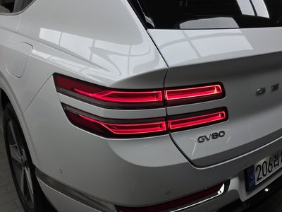 GENESIS GV80 - 10