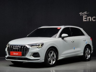 AUDI Q3 - 1