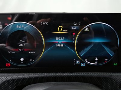 MERCEDES-BENZ A-CLASS - 8