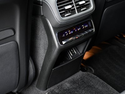 2021 Mercedes-BENZ GLE AMG — миниатюра 13