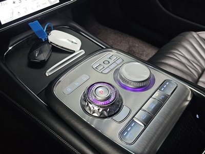 صورة 9 لـ 2022 GENESIS G90 (RS4)