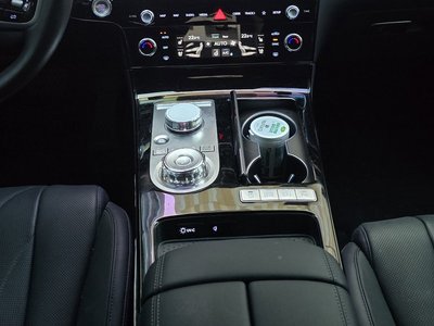 2025 Genesis G80 (RG3) — фото 10