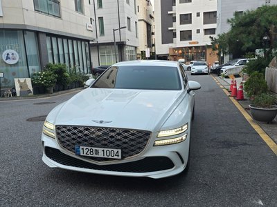 2025 Genesis G80 (RG3) — фото 4