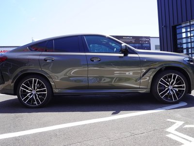 2022 BMW X6 photo 3