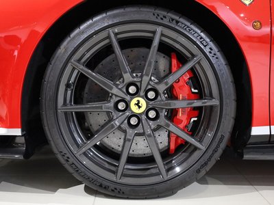 FERRARI 488 PISTA - 6
