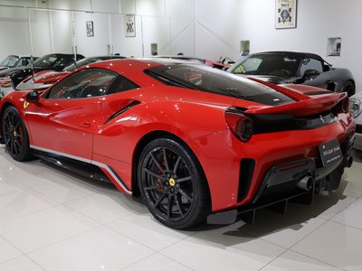 FERRARI 488 PISTA - 3