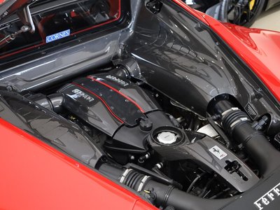 2019 Ferrari 488 PISTA — миниатюра 23