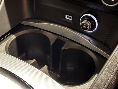 2025 ALFA Romeo STELVIO — миниатюра 15