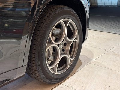 2025 ALFA Romeo STELVIO — миниатюра 25