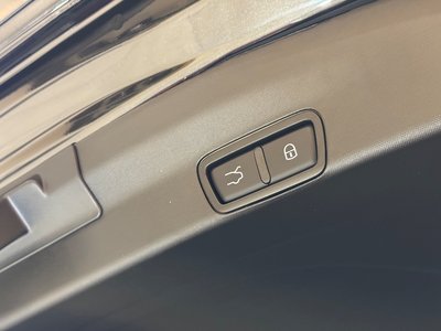 2025 ALFA Romeo STELVIO — миниатюра 40